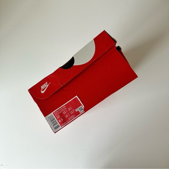 Nike Panda High-Top Sneakers - Picture 3 of 3